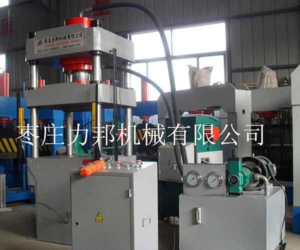 80吨三梁好色先生TV版下载实物图